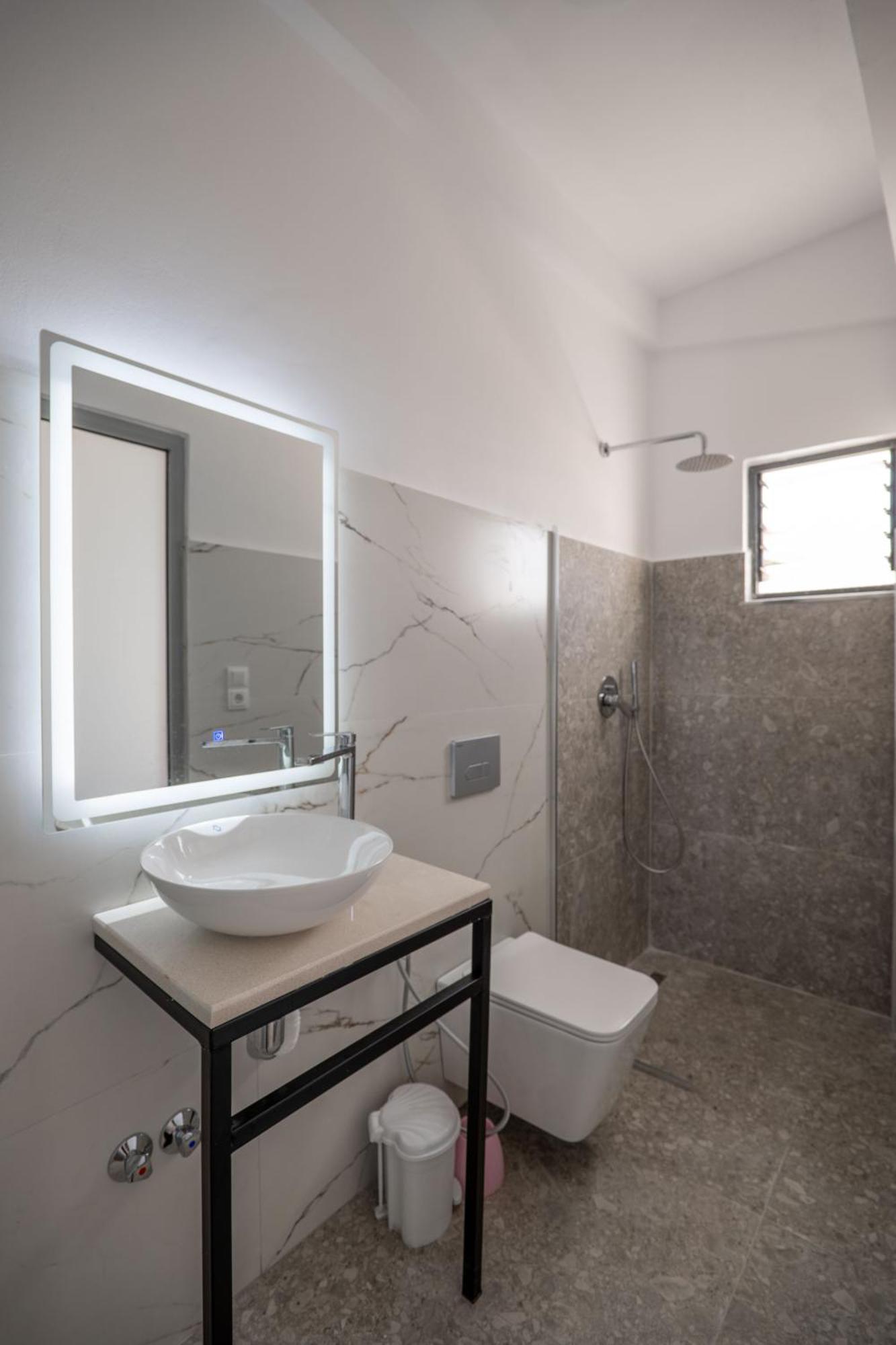 Sunset Aparthotel Sarande Exterior photo
